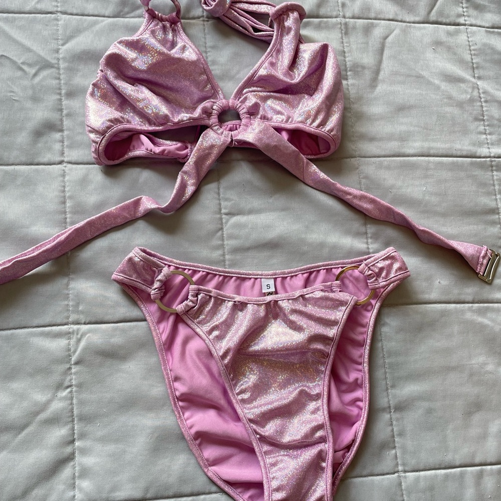 Two piece set